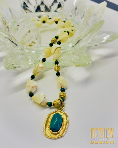 Naszyjnik z pereł rzecznych z malachitem i turkusem w srebrze pozłacanym 24 K | Kuźmińska Design