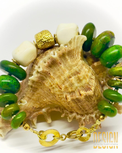 Bransoletka z serpentynitu i białego korala | Srebro złocone – Kuźmińska Design