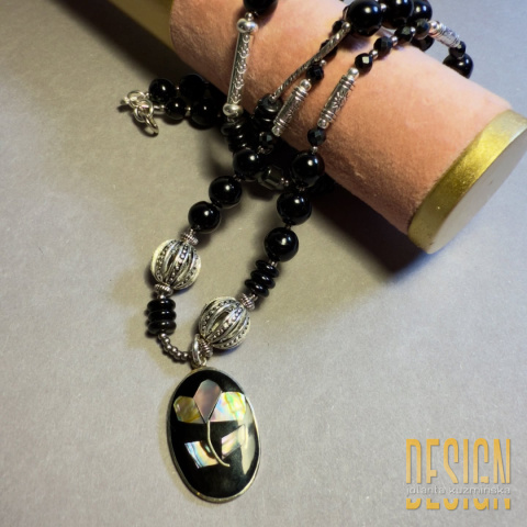 Naszyjnik z onyksów, agatów i spineli – Kolekcja Meksykańska | Kuźmińska Design