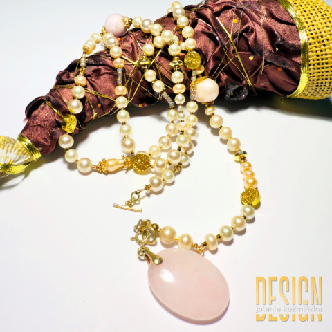Naszyjnik z pereł i kwarcu różowego w srebrze pozłacanym 24 K | Kuźmińska Design