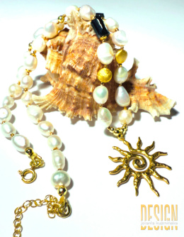 Naszyjnik z pereł i turmalinu z zawieszką słońca w srebrze pozłacanym 24 K | Kuźmińska Design