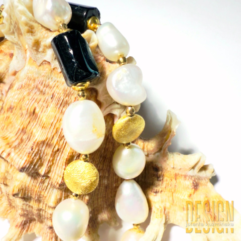 Naszyjnik z pereł i turmalinu z zawieszką słońca w srebrze pozłacanym 24 K | Kuźmińska Design