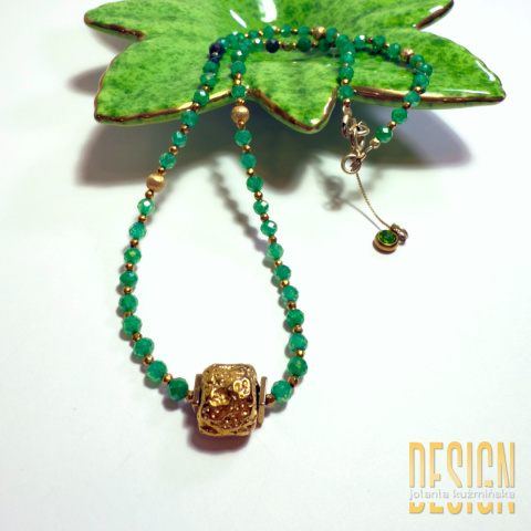 Naszyjnik z zielonych lub niebieskich cyrkonów