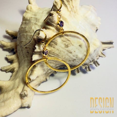 Kolczyki koła z ametystami – ręcznie młotkowane złocone srebro