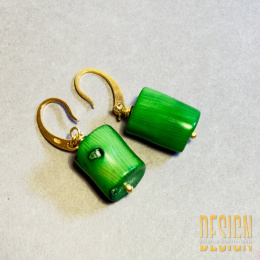 Kolczyki z naturalnego zielonego korala | Srebro złocone 24k – Kuźmińska Design