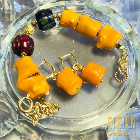 Kolczyki z pomarańczowego koralu | Srebro pozłacane 24k – Kuźmińska Design