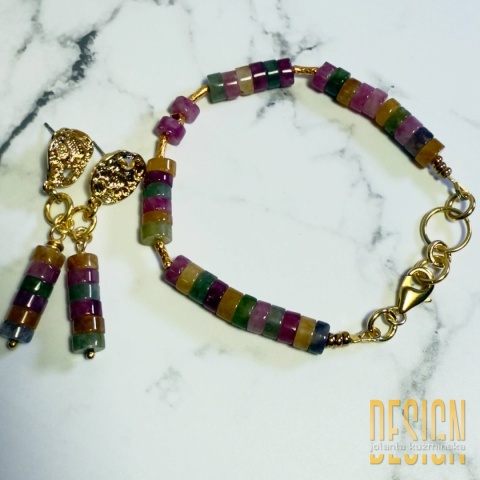 Kolczyki z turmalinów truskawkowych na ozdobnych sztyftach