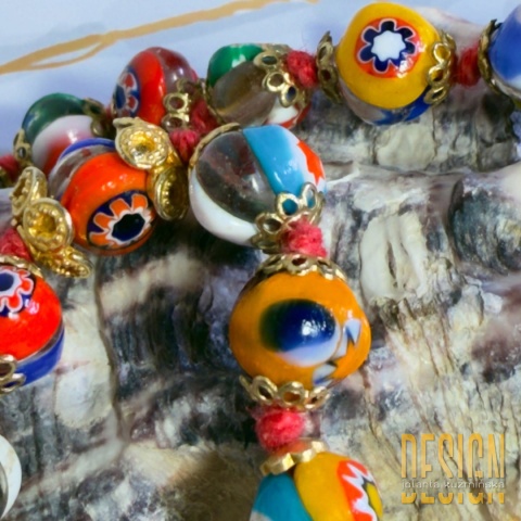 Naszyjnik ze szkła Murano z emaliowaną zawieszką w srebrze pozłacanym 24 K | Kuźmińska Design