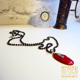 Naszyjnik z czarnego agatu i czerwonego agatu z ważką ze srebra – długość 80 cm