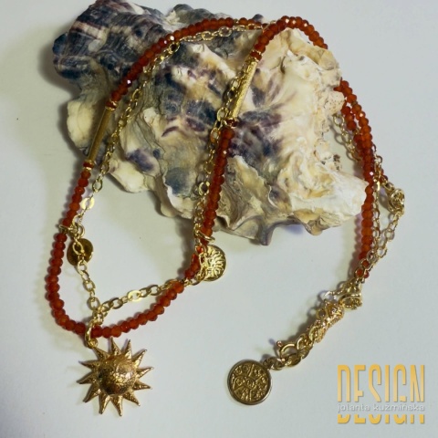 Naszyjnik z granatem i zawieszką słońca – srebro pozłacane 24k | Kuźmińska Design