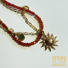 Naszyjnik z granatem i zawieszką słońca – srebro pozłacane 24k | Kuźmińska Design