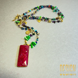 Naszyjnik z naturalnych kamieni z dużą zawieszką z rubinem – Kolekcja Antiqua