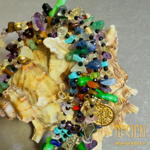 Naszyjnik z naturalnych kamieni z dużą zawieszką z rubinem – Kolekcja Antiqua