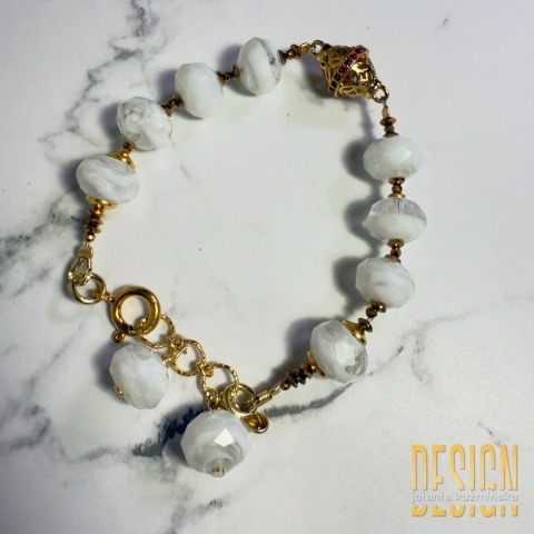 Bransoletka z białego szkła Murano z rubinami – srebro złocone | Kuźmińska Design