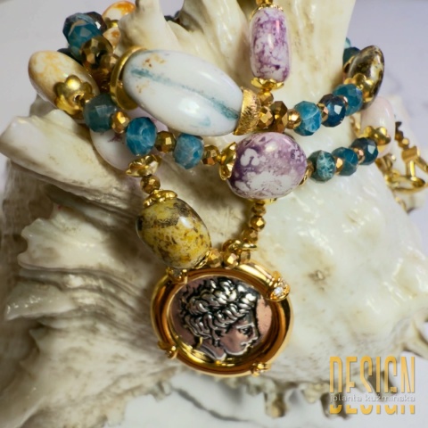 Naszyjnik Antiqua z jaspisów i apatytu z antyczną zawieszką – 42 cm