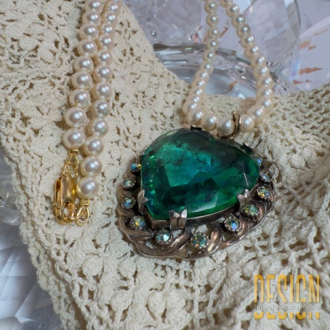 Naszyjnik z pereł porcelanowych 20–30 • Odpinane serce vintage • Kolekcja Titanic • Unikat 1/1