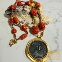 Unikatowy naszyjnik z korala Corallium rubrum z antyczną monetą 1/1