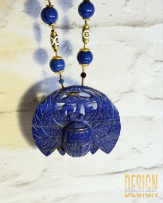 Naszyjnik Egipt z Lapis Lazuli – Skarabeusz | Biżuteria Epok | Kuźmińska Design